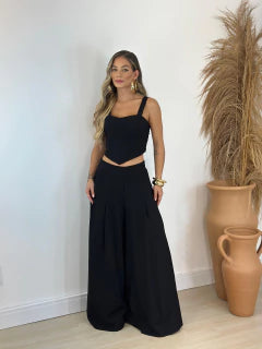 Conjunto feminino cropped e calça