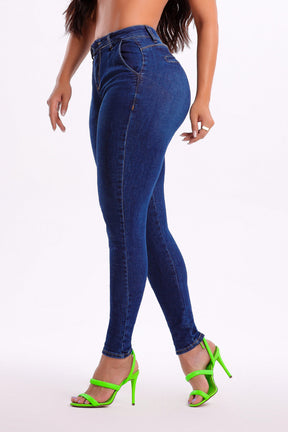 Calça Jeans Modeladora Surreal com Elastano - CH33
