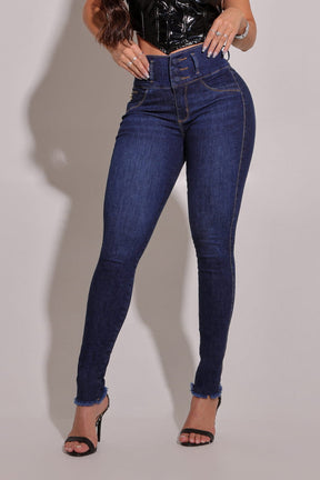 Calça Jeans Modeladora Mega Bumbum Skinny CH95
