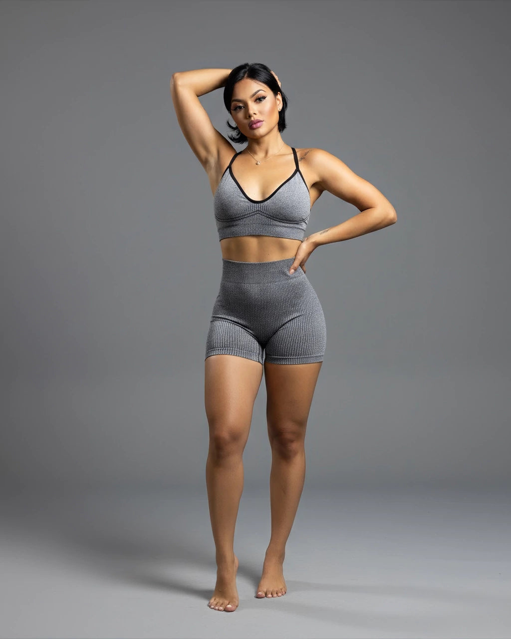 Conjunto Top + Shorts Fitness Feminino Empina Bumbum – Poliamida Premium e Zero Transparência