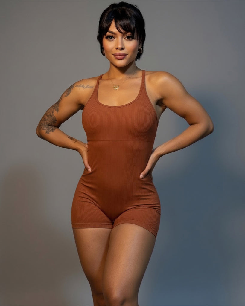 Macaquinho Fitness Feminino Efeito Lipo Canelado com Alças Trançadas nas Costas