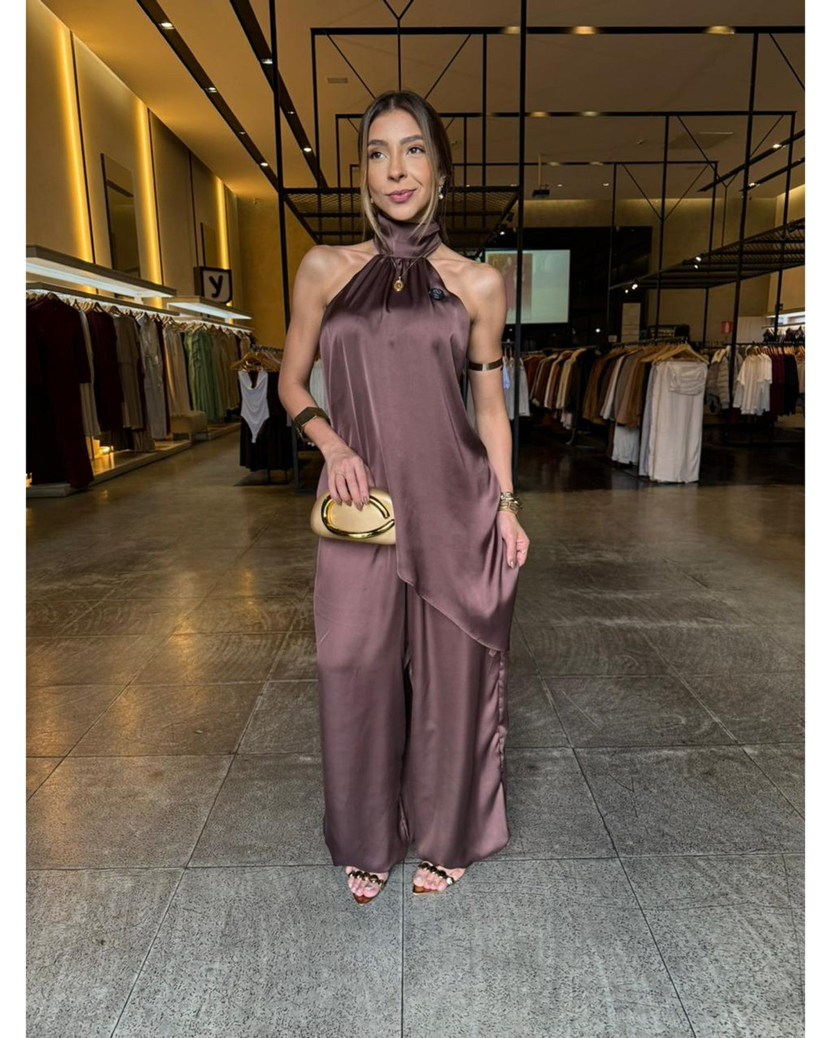 Conjunto Cetim Aladim Bata Assimétrica